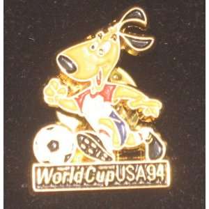  World Cup Soccer USA 1984 Dog Pin 