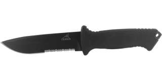 The stainless steel blade is resistant to corrosion, and the 