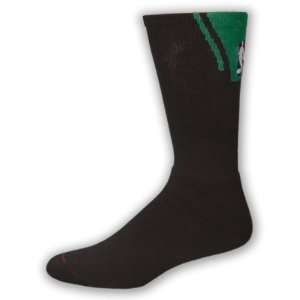  The Basket On Court Crew Sock   Black/Green Large: Sports 