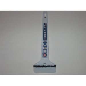   CHICAGO CUBS 16 Team Logo Heavy Duty ICE SCRAPER: Sports & Outdoors
