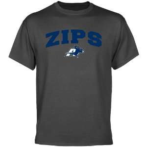  NCAA Akron Zips Charcoal Logo Arch T shirt : Sports 