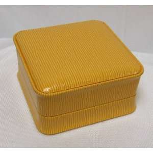    Textured Leatherette Jewelry Yellow Bangle / Watch Box: Jewelry