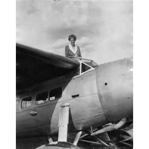  Amelia Earhart: Home & Kitchen