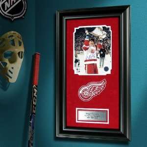  Sergei Fedorov Detroit Red Wings Framed Autographed 8 x 10 