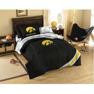  Iowa Hawkeyes NCAA Bed in a Bag (Twin): Everything Else