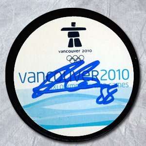  PATRICK KANE 2010 Olympic Games Autographed Hockey PUCK 