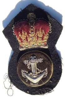   crown royal naval petty officer s cap badge this is a post 1953 used