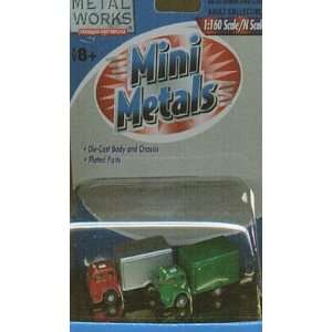  Classic Metal Works N Scale White 3000 Box Trucks Toys 