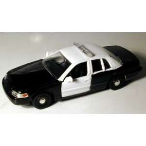   43 Black & White Ford Crown Victoria Police Car: Toys & Games