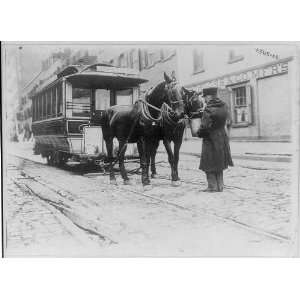 House Car,New York,N.Y.,1908,conductor watering horses,New York City 