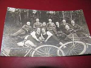 BEST SHOT !! PEOPLE w BICYCLES ca 1920   1930 ANTIQUE PHOTOCARD 