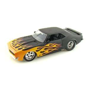  Chevy Camaro 1/18 Black W/ Yellow Flames Collectors Club Toys & Games