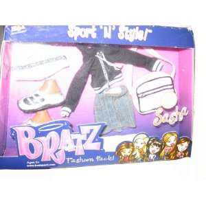  Bratz Fashion Pack Sport N Stylecloe: Toys & Games