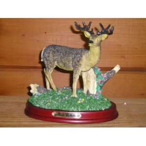  Marlo Collection White Tail Deer (6.5tall   7wide 