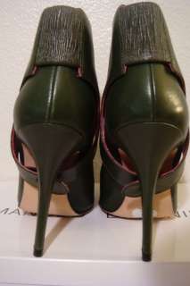 Manolo Blahnik Booties Boots Heels $1,150 36/6 Green w/ pink interior 