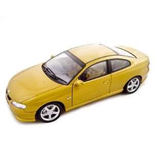 2000 Holden Commodore Concept VT Gold 1:18 Autoart: Toys 