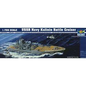    Trumpeter 1/700 USSR Navy Kalinin Battle Cruiser Toys & Games