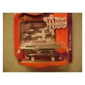    Johnny Lightning Wicked Wagons R3 1957 Chevy Nomad: Toys & Games