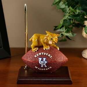 Kentucky Wildcats Team Spirit Mascot Football Clock and 