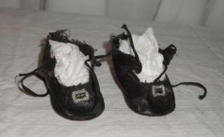 VINTAGE DOLL SHOES BLACK SHIRLEY TEMPLE STYLE CENTER TIES & BUCKLE 