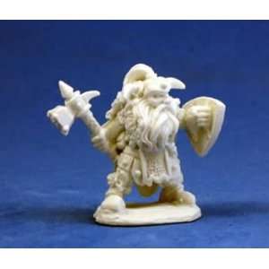  Dwarf Warrior   Dark Heaven Bones Miniature Toys & Games
