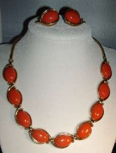 CROWN TRIFARI Faux Coral Cab Earrings & Necklace~SET  
