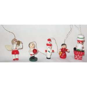  Set of 5 Vintage Wooden Ornaments   Ball Player 