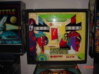   PINBALL MACHINE. EM STYLE. HAS 4 FLIPPERS & ROULETTE WHEEL!  