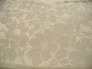   DAMASK DOGWOOD FLORAL TABLECLOTH W/CROCHETED FLORAL TRIM *WOW*  