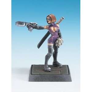  Freebooter Miniatures Female Widow Toys & Games