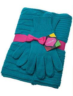   entityTypeproduct,entityNameCable knit scarf and glove set