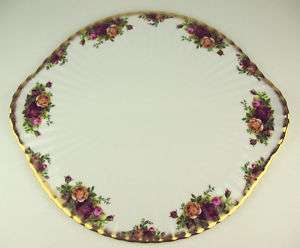LG 13 3/4 PLATE Royal Albert Old Country Roses ENGLAND  