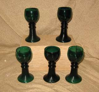 Antique Wine Glass Emerald Green 5 pcs .  