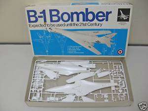 Bomber 1144 Entex Airplane Plane Model Kit  