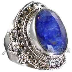   ROUGH CUT BLUE SAPPHIRE STONE HAND TOOLED SILVER RING   SIZE 8