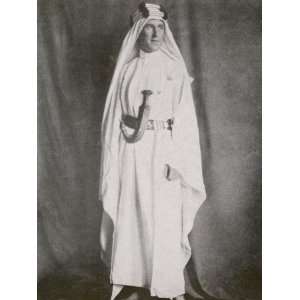  T E Lawrence (Lawrence of Arabia) Full Length Photograph 