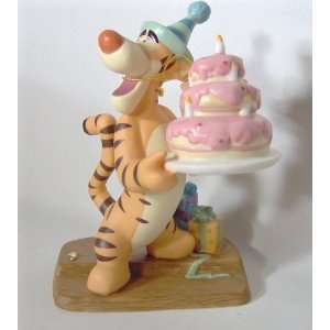  Winnie the Pooh Party Time Is Tigger Time By Enesco